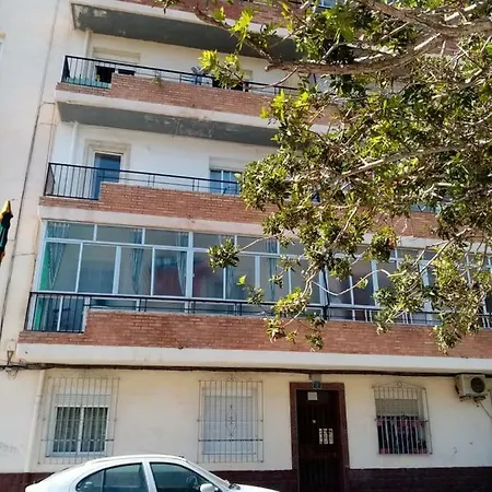 Plaza De Escuelas Апартаменты Аликанте